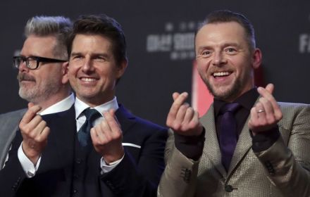 Tom Cruise and Simon Pegg