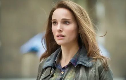 Jane Foster (Natalie Portman) in Thor