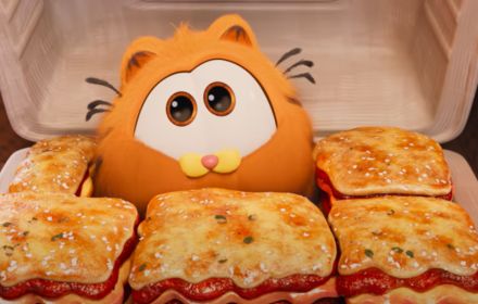 Chris Pratt as Garfield