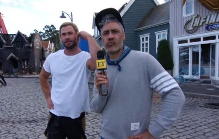 Taika Waititi and Chris Hemsworth